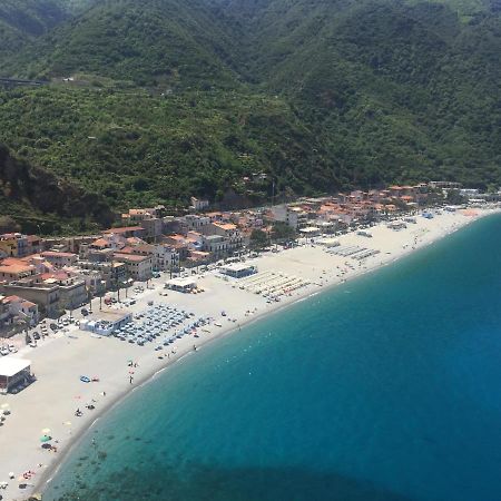La Raja Lägenhet Scilla Exteriör bild